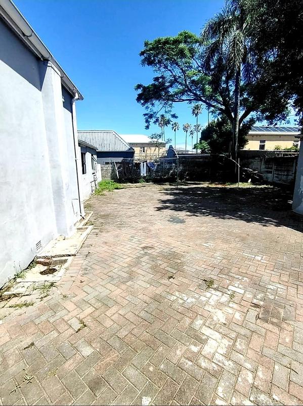 Commercial Property for Sale in Southernwood Eastern Cape